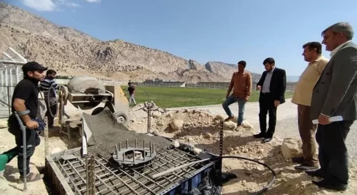 آغاز عملیات اجرایی برج‌های نوری ورزشگاه لنده