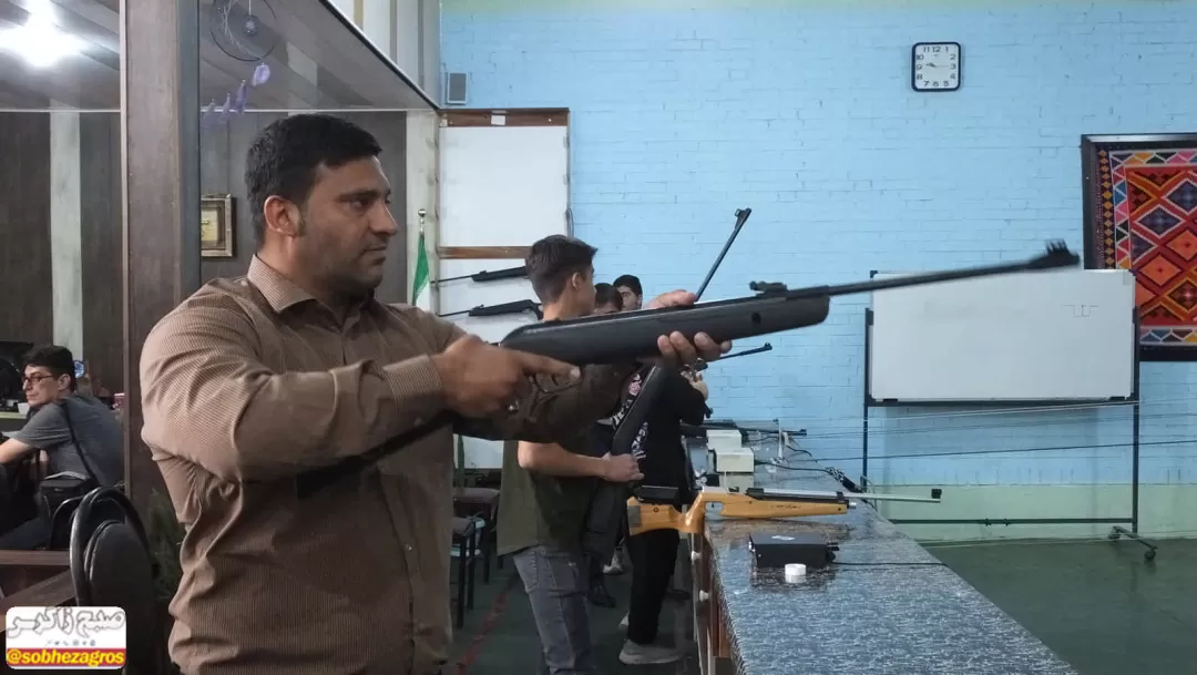 مسابقات جذاب تیراندازی در گچساران+ تصاویر