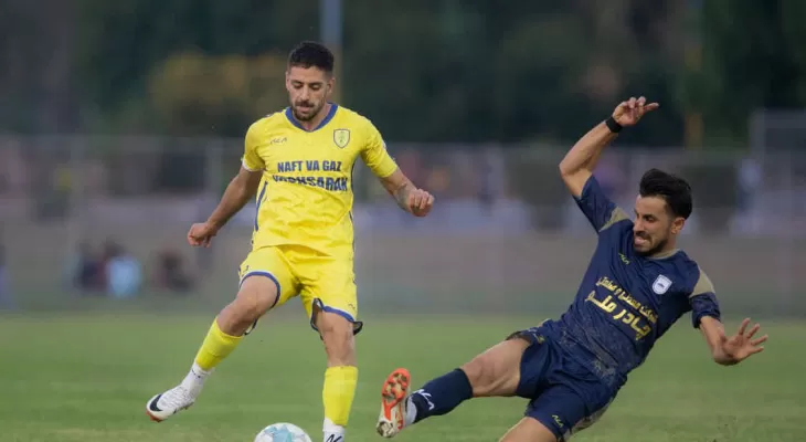 جدال تماشایی نفتی‌های گچساران مقابل چادرملو اردکان+ تصاویر