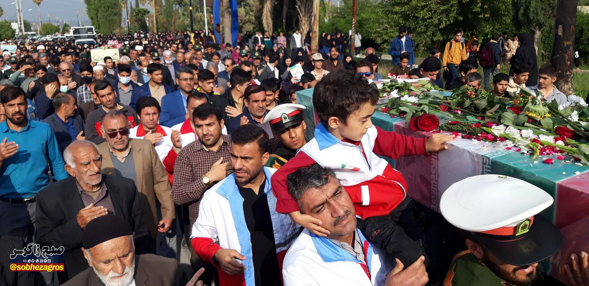 شمیم عطرشهیدان فضای شهرچرام را عطرآگین کرد