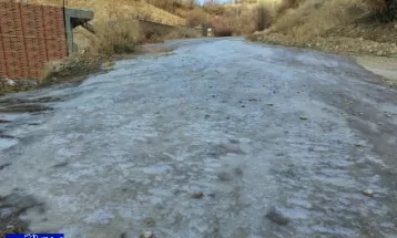 شکست لولهآب و یخبندان در کوخداندنا+ تصاویر