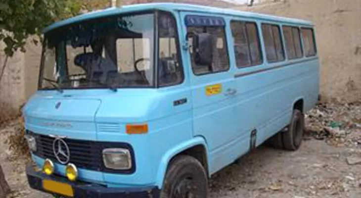 اعزام تیم‌ هاکی گچساران با مینی‌بوس به‌ المپیاد