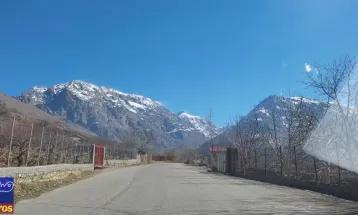 تصاویری از زمستان کمسابقه و کمبرف کوه دنا
