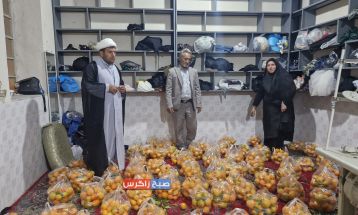 توزیع بستههای معیشتی بین خانوادههای کمبرخوردار
