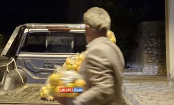 توزیع بستههای معیشتی بین خانوادههای کمبرخوردار