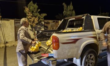 توزیع بستههای معیشتی بین خانوادههای کمبرخوردار