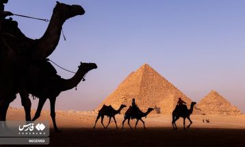 گشت و گذار در اهرام مصر