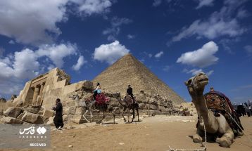 گشت و گذار در اهرام مصر