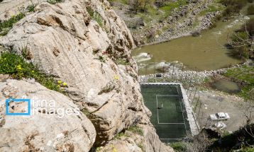 فوتبال در دل کوهستان