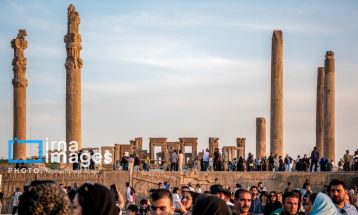 «تخت جمشید»؛ باستانی‌ترین نگارخانه‌ی سنگی ایران