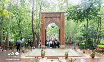شکوفایی لاله‌ها در باغ ایرانی