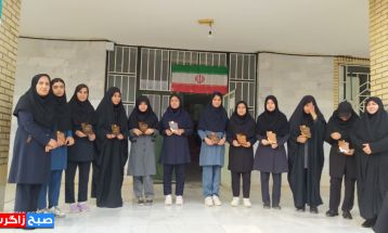 تجلیل از دانش‌آموز  برتر علمی در باشت