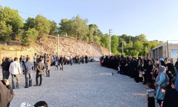 پرچم رضوی در آغوش مردمان روستای کریک دنا
