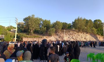 پرچم رضوی در آغوش مردمان روستای کریک دنا