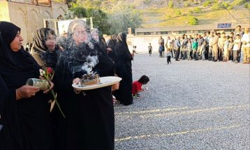 پرچم رضوی در آغوش مردمان روستای کریک دنا