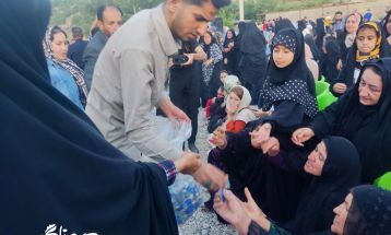 پرچم رضوی در آغوش مردمان روستای کریک دنا
