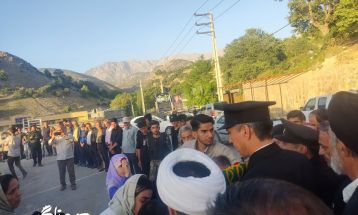 پرچم رضوی در آغوش مردمان روستای کریک دنا