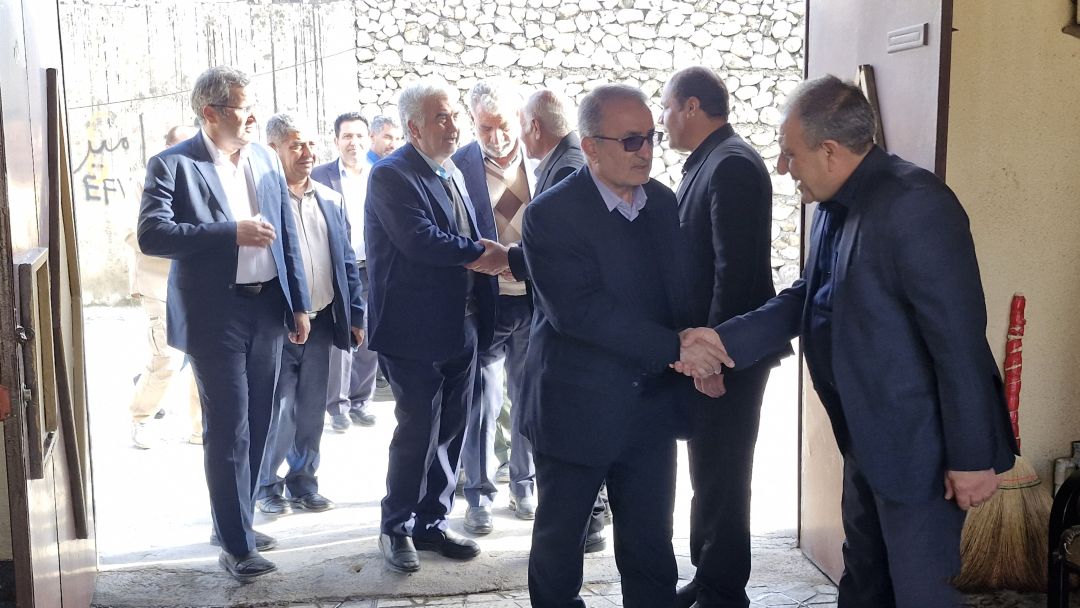 دیدار استاندار با خانواده قربانی تروریسم