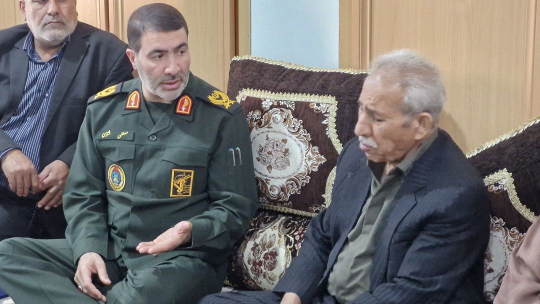 سردار مثنوی مهمان خانواده شهیده تروریستی باشت شد