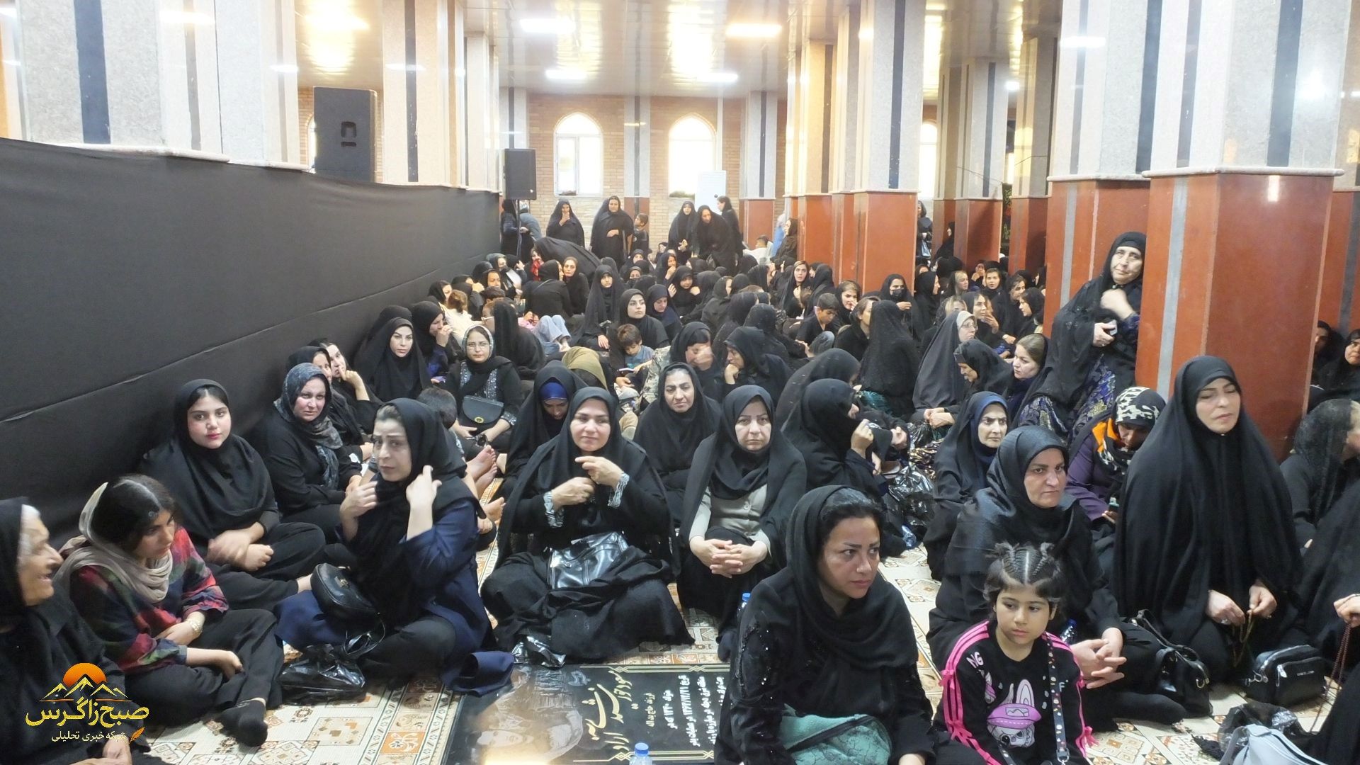 گچساران در سوگ اربعین شهدای مدافع امنیت+ تصاویر