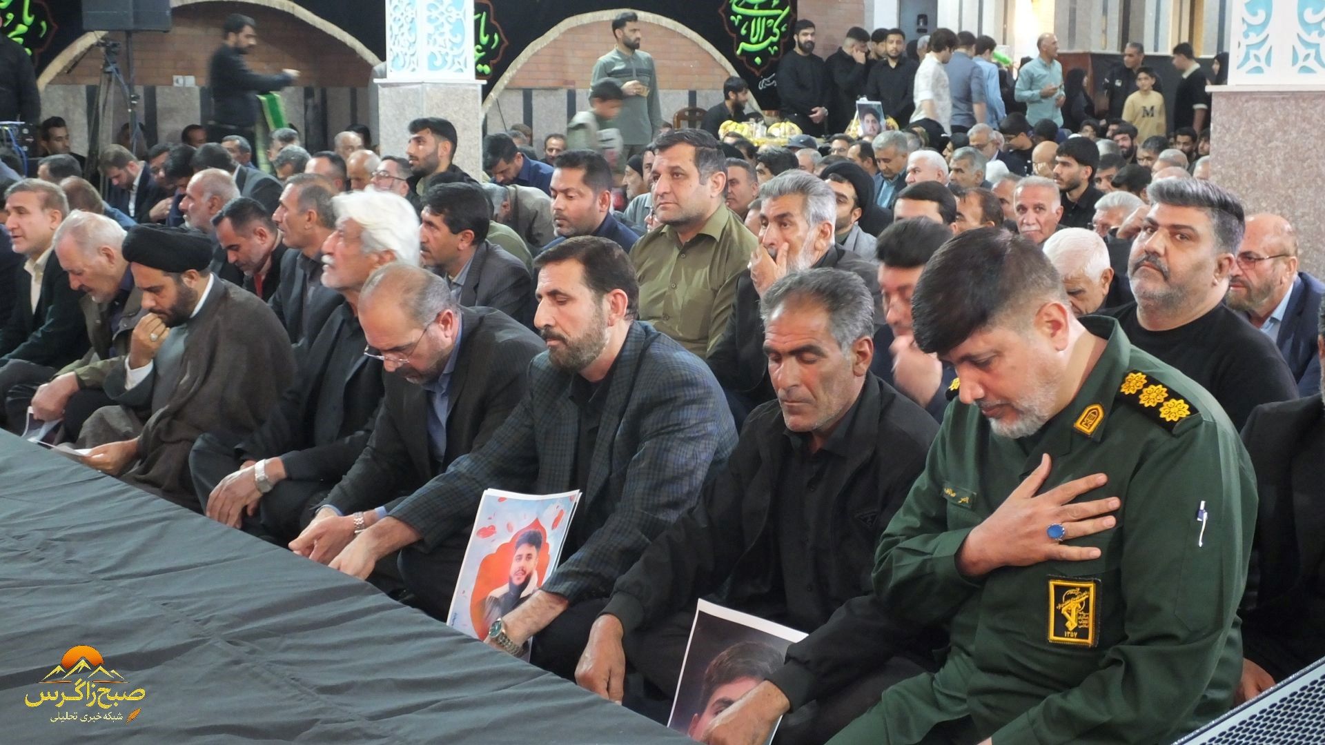 گچساران در سوگ اربعین شهدای مدافع امنیت+ تصاویر